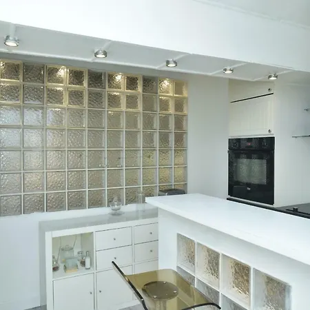 Cute Apartment#2 Beds# Rue Saint Denis Paris